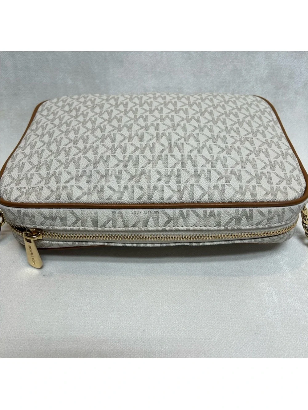 EUC Michael Kors Jet Set Large Crossbody - Picture 8 of 11